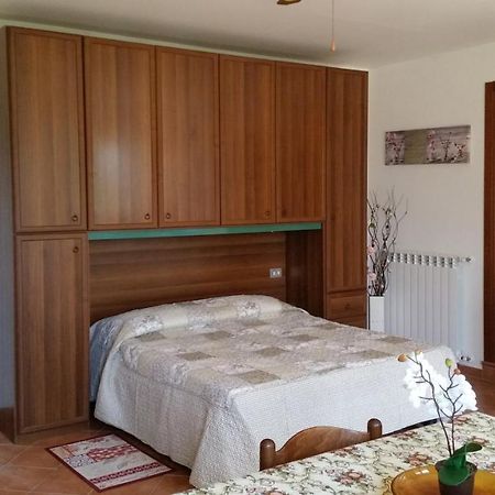 Case In Campagna Con Piscina A Тоди Экстерьер фото